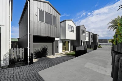 /international/nz/bucklands-beach-manukau-city-380066167968/