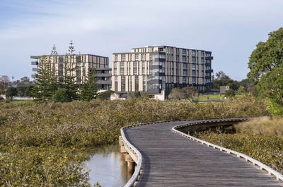 /international/nz/takapuna-north-shore-city-380066124965/