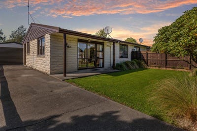 /international/nz/methven-ashburton-380066097976/