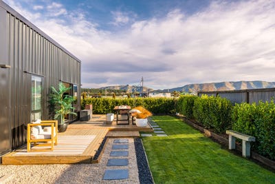 /international/nz/8-minnie-street-waimate-canterbury-380066178458/