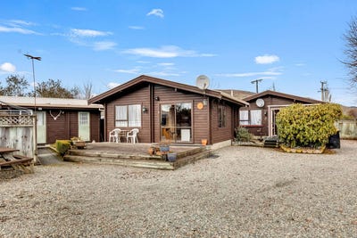 /international/nz/39-newburn-street-waikaia-southland-380066091759/