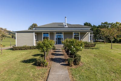 /international/nz/2033-kahuranaki-road-havelock-north-hastings-380066094480/