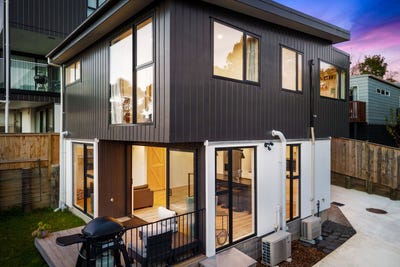 /international/nz/sunnyvale-waitakere-city-380066089373/