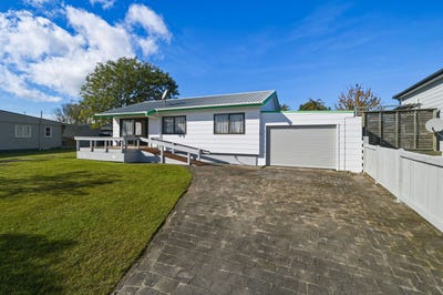 /international/nz/hannahs-bay-rotorua-380066090685/