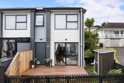 /international/nz/19-elliott-avenue-bayview-north-shore-city-380066078445/