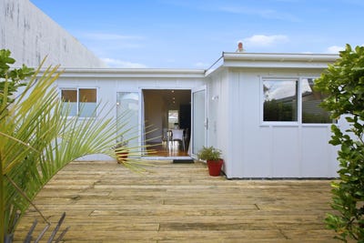 /international/nz/35-hine-street-new-plymouth-central-new-plymouth-380066177923/