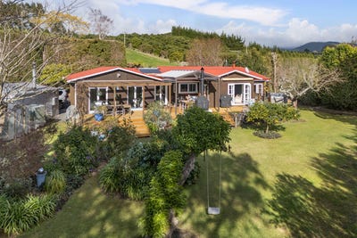 /international/nz/132-hot-springs-road-katikati-western-bay-of-plenty-380066175551/