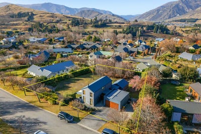 /international/nz/35-ferry-hill-drive-lower-shotover-queenstown-380066167754/