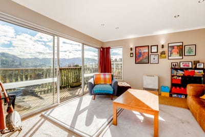 /international/nz/10-mairangi-road-wadestown-wellington-city-380066169976/