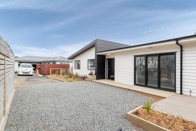 /international/nz/9-cirrus-close-newlands-wellington-city-380066117411/