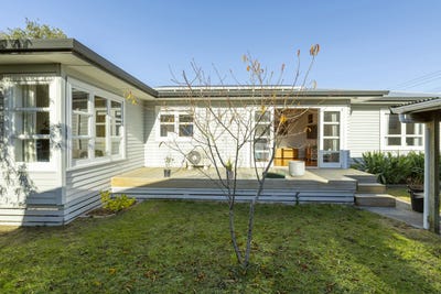 /international/nz/taharepa-road-tauhara-taupo-380066093789/