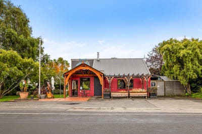 /international/nz/1-harvey-street-waitati-dunedin-city-380066147187/