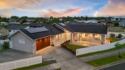 /international/nz/8-gemscott-crescent-huapai-rodney-380066168259/