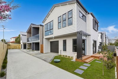 /international/nz/bucklands-beach-manukau-city-380066079831/