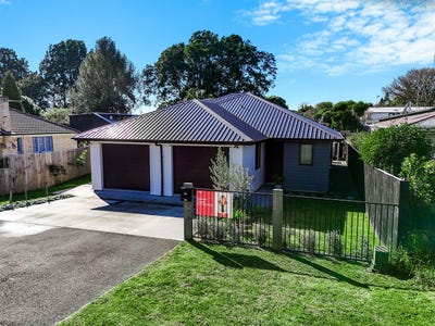 /international/nz/forest-lake-hamilton-city-380066175731/