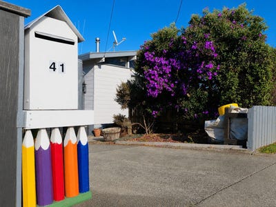 /international/nz/41-mill-street-marton-rangitikei-380066100123/