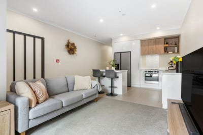 /international/nz/60-rangihina-road-hobsonville-waitakere-city-380066102968/