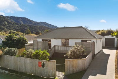 /international/nz/newton-street-ngaruawahia-waikato-380066090675/
