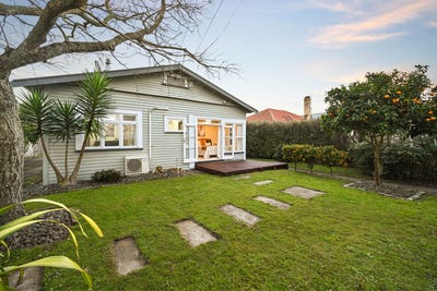 /international/nz/119-galloway-street-hamilton-east-hamilton-city-380066167734/