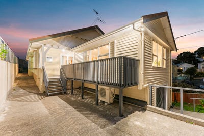 /international/nz/upper-bourke-street-kilbirnie-wellington-380066111369/