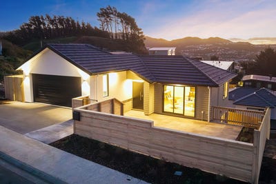 /international/nz/13-boeing-way-newlands-wellington-380066112990/
