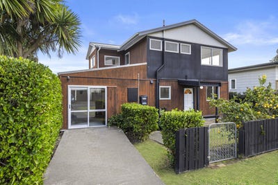/international/nz/raglan-waikato-380066178042/