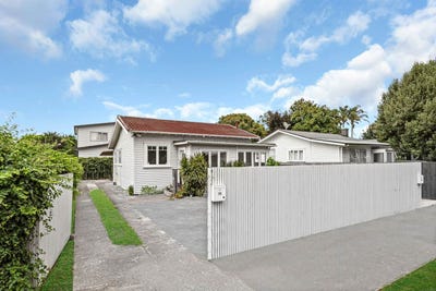 /international/nz/14-mead-street-avondale-christchurch-city-380066168464/