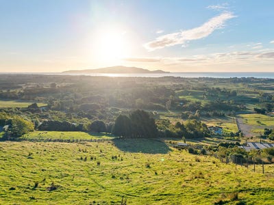 /international/nz/251-huia-street-waikanae-kapiti-coast-380066077402/