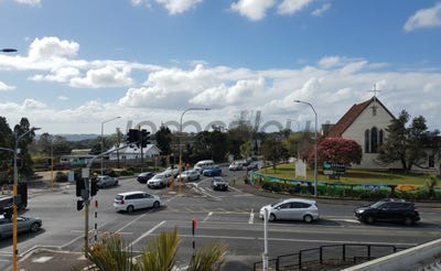 /international/nz/85-birkenhead-avenue-birkenhead-north-shore-city-380066149985/