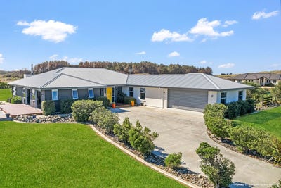 /international/nz/7-carex-grove-foxton-beach-horowhenua-380066115565/