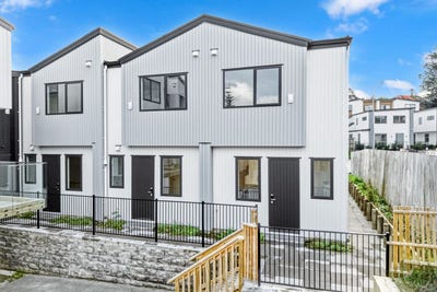/international/nz/2-west-harbour-drive-west-harbour-waitakere-city-380066174862/
