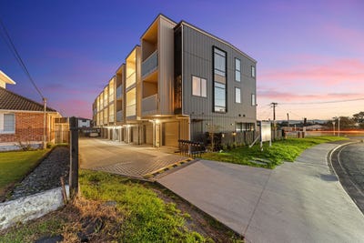 /international/nz/4-toru-street-te-atatu-peninsula-waitakere-city-380066176214/