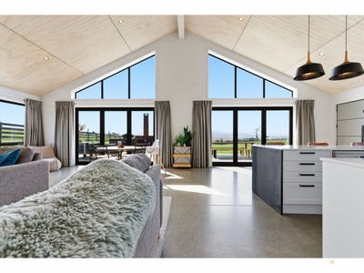 /international/nz/164-esler-road-pleasant-point-timaru-380066089562/