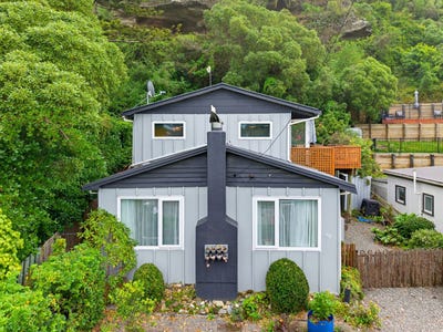 /international/nz/42-moody-street-gore-bay-hurunui-380066107424/