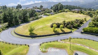 /international/nz/18-mount-marua-way-timberlea-upper-hutt-city-380066100372/