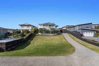 /international/nz/396-harbour-road-ohope-whakatane-380066179689/