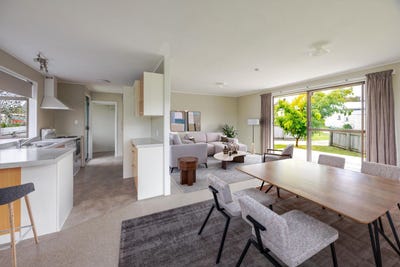 /international/nz/waipawa-central-hawkes-bay-380066117142/