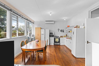 /international/nz/373-wellington-road-marton-rangitikei-380066088777/