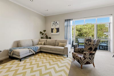 /international/nz/12-parkside-drive-orewa-rodney-380066092313/