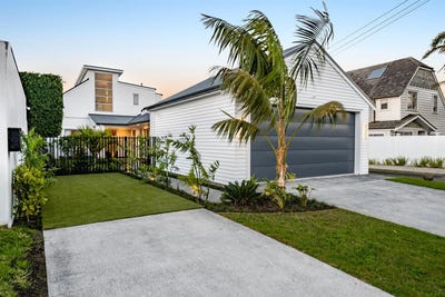 /international/nz/5-holiday-road-milford-auckland-380066117735/