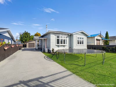/international/nz/12-lyndhurst-street-takaro-palmerston-north-city-380066096130/