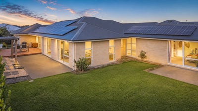 /international/nz/33-sequoia-way-rangiora-waimakariri-380066099567/