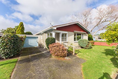 /international/nz/38b-matatua-road-raumati-beach-kapiti-coast-380066167748/