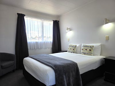 /international/nz/102-tamamutu-street-taupo-central-north-island-380066118150/
