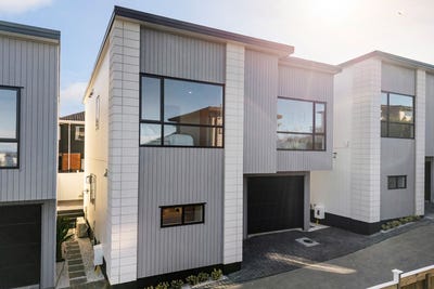 /international/nz/mairangi-bay-north-shore-city-380066102724/