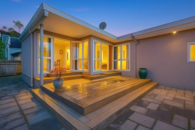 /international/nz/otumoetai-tauranga-380066096100/