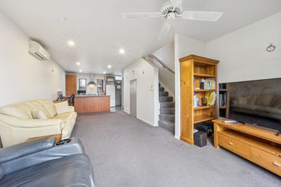 /international/nz/42-holly-street-avondale-christchurch-city-380066124588/