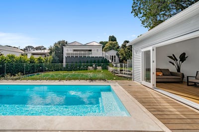/international/nz/onslow-road-mount-eden-auckland-city-380066092161/