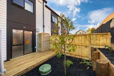 /international/nz/360-main-road-huapai-rodney-380066168116/