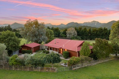 /international/nz/44-senior-road-wairau-valley-marlborough-380066113641/